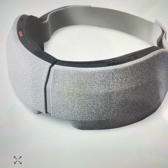 Sharper Image Realtouch Eye Mask - Picture 4 of 10